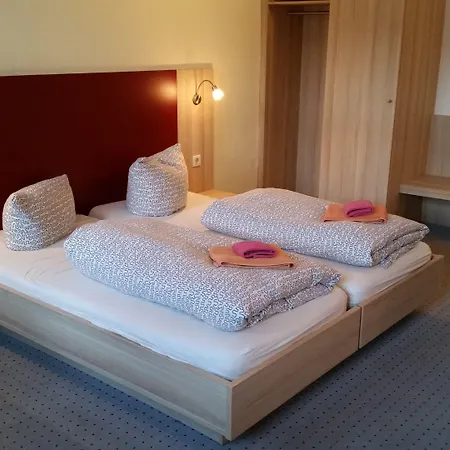 Bornholmer Hof Im Prenzlauer Berg 3*