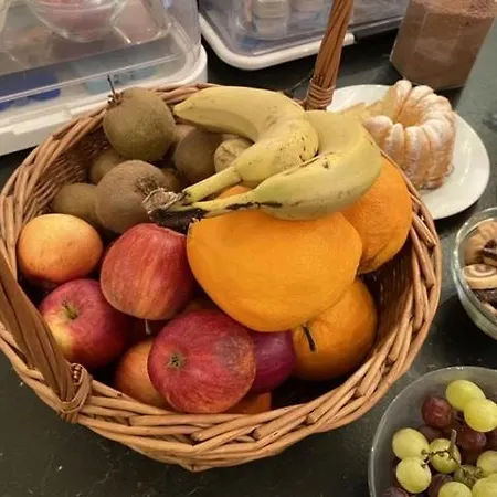 伯恩霍尔默霍夫普伦茨劳贝格酒店