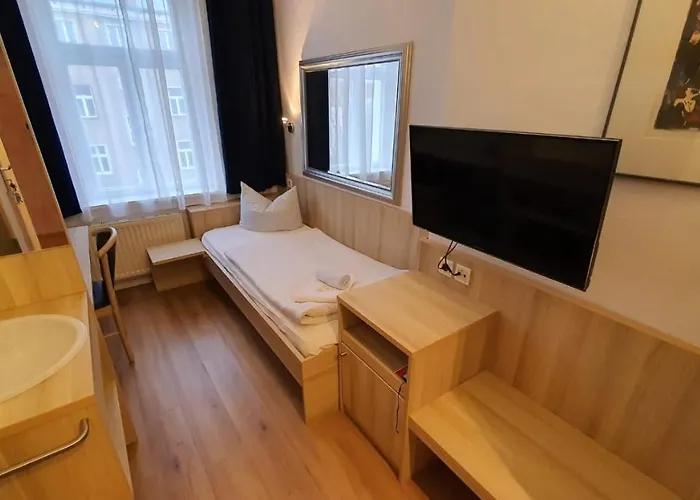 Hotel Bornholmer Hof Im Prenzlauer Berg Berlin